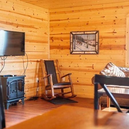 The Lodge At Van Hook New Town Bagian luar foto