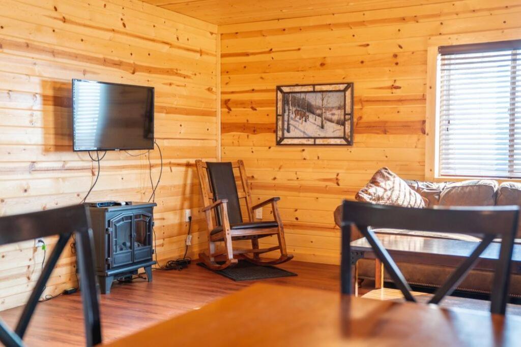 The Lodge At Van Hook New Town Bagian luar foto