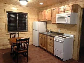 The Lodge At Van Hook New Town Bagian luar foto